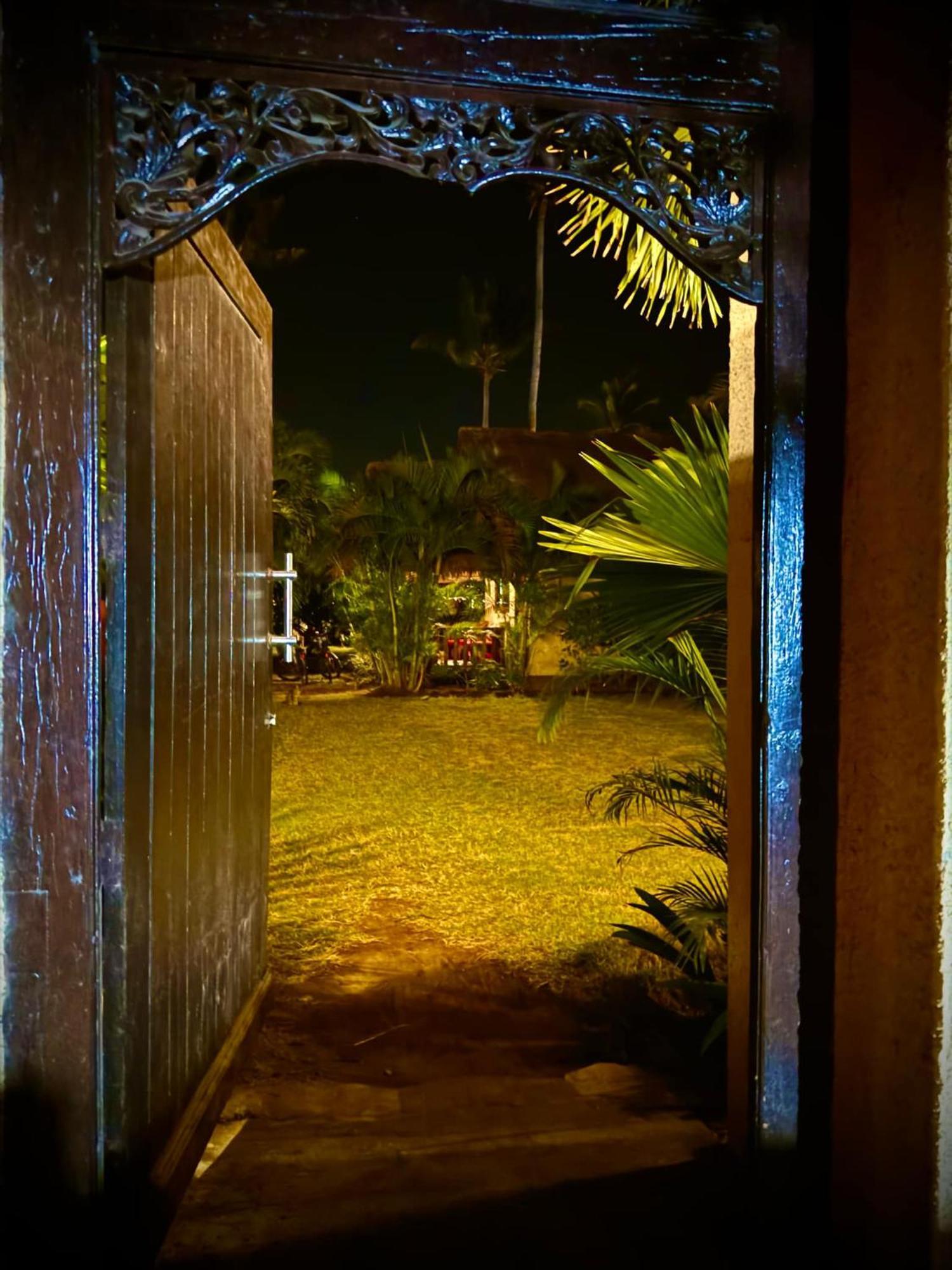 Rumah Sunyi Gili Trawangan Buitenkant foto